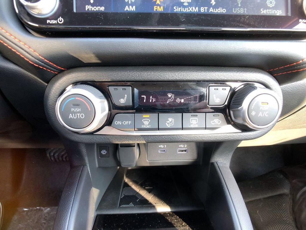 New 2025 Nissan Versa SR w/ Trunk Package image 20