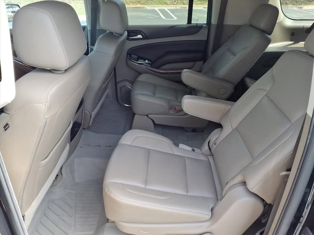 Used 2019 Chevrolet Suburban Premier w/ RST 6.2L Performance Edition AWD/4WD image 25