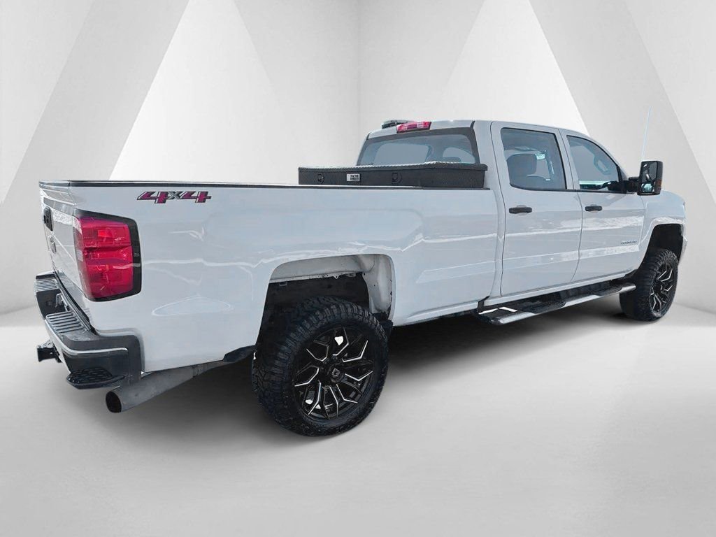 Used 2018 Chevrolet Silverado 2500 W/T w/ Snow Plow Prep Package image 7