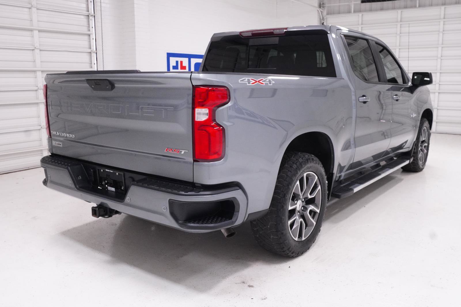 Used 2020 Chevrolet Silverado 1500 RST w/ Texas Edition AWD/4WD image 5