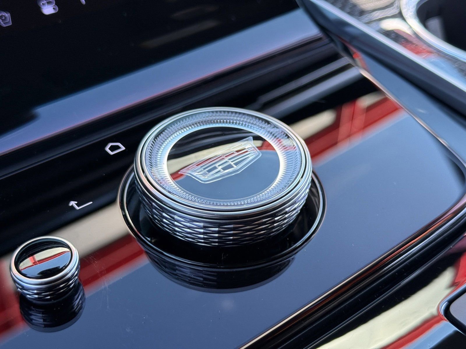 Used 2026 Cadillac Escalade V w/ LPO, ONYX Package image 27