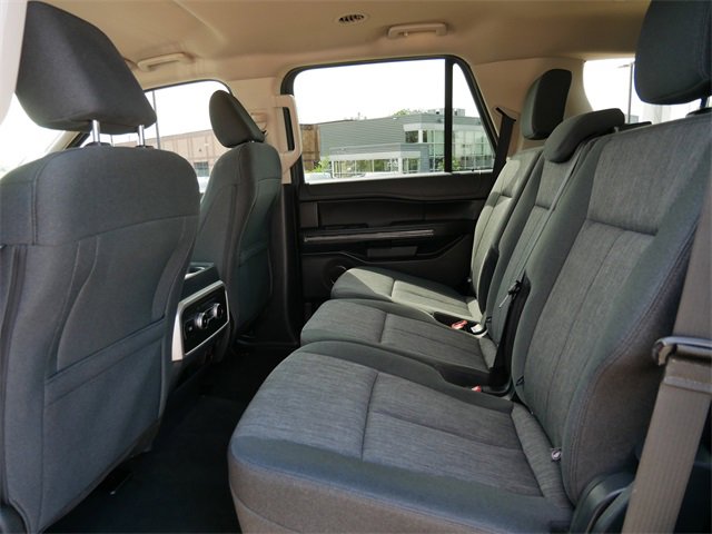 Used 2024 Ford Expedition XLT image 14