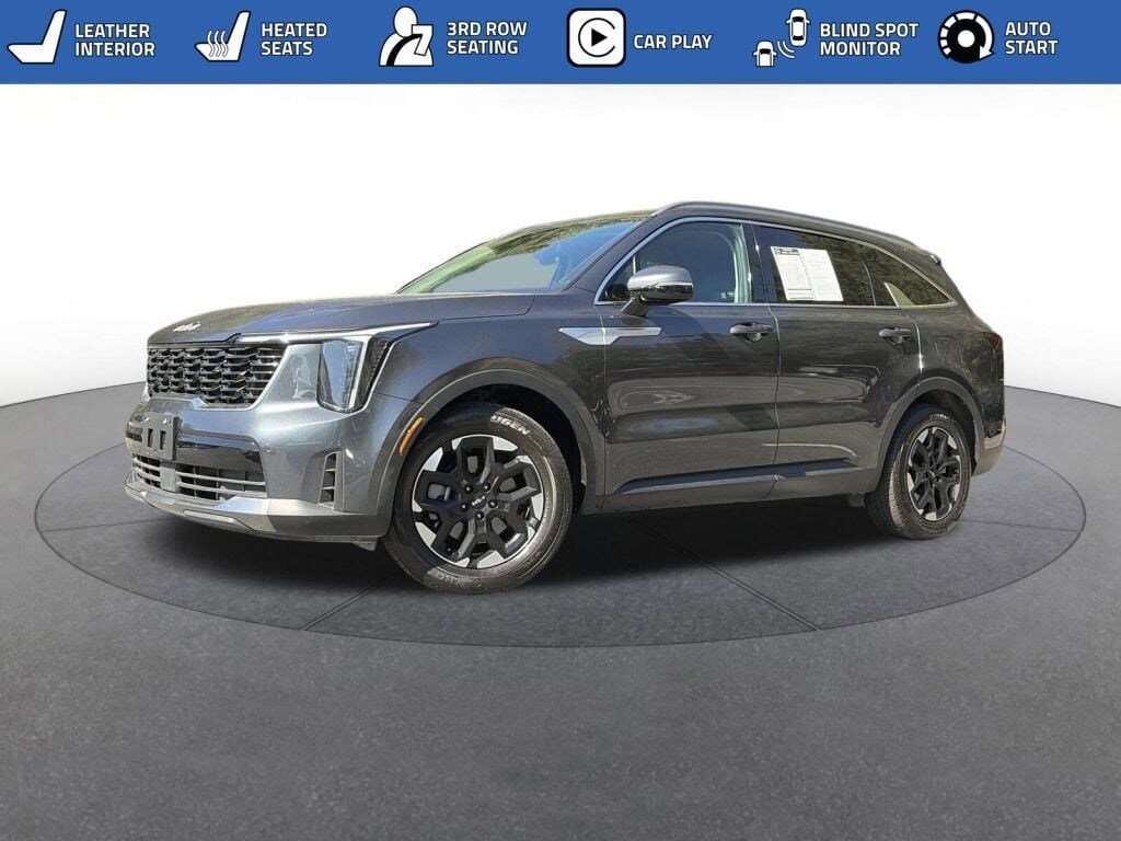 Used 2024 Kia Sorento S