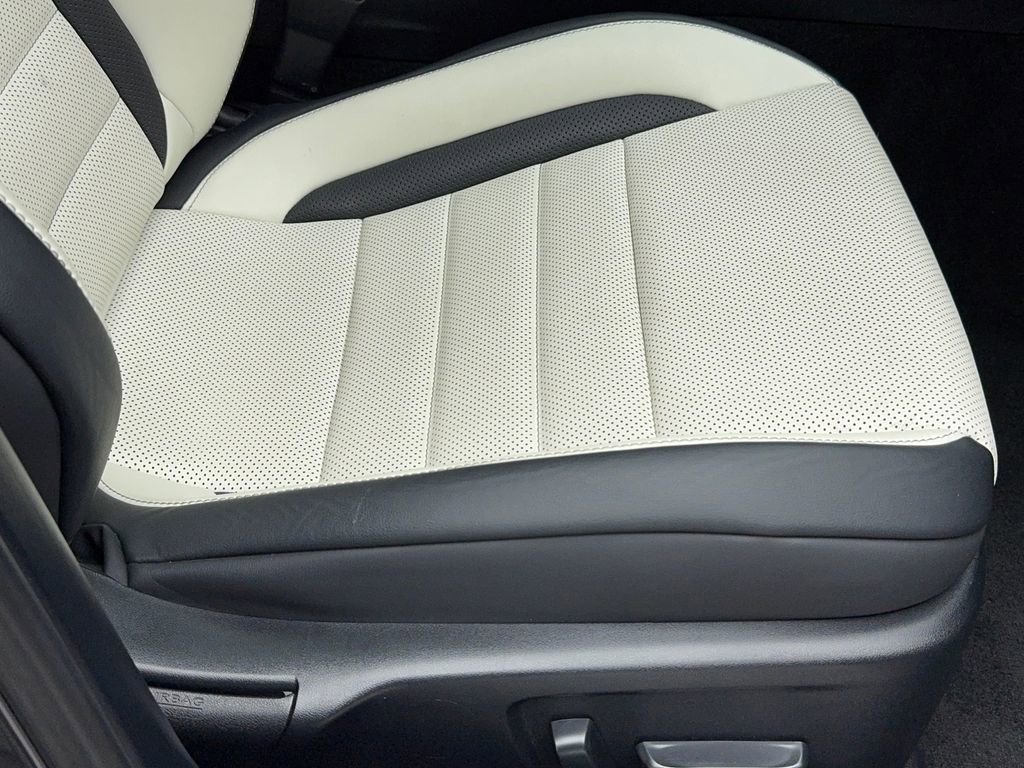 Used 2022 Lexus IS 350 F Sport w/ Accessory Package image 44