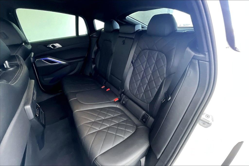 Used 2023 BMW X6 xDrive40i w/ Premium Package image 32