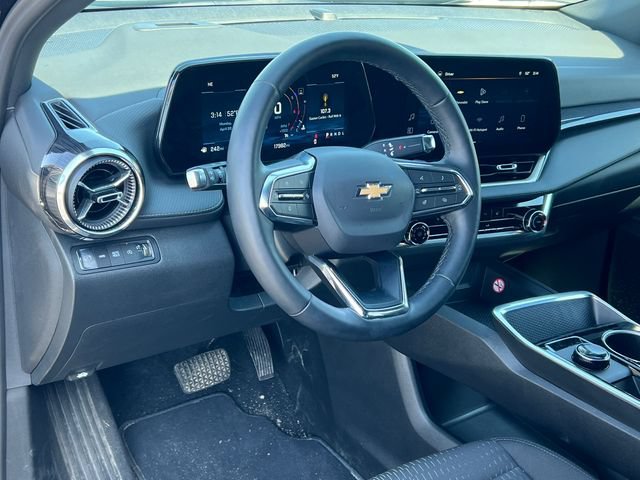 Used 2026 Chevrolet Equinox LT AWD/4WD image 15