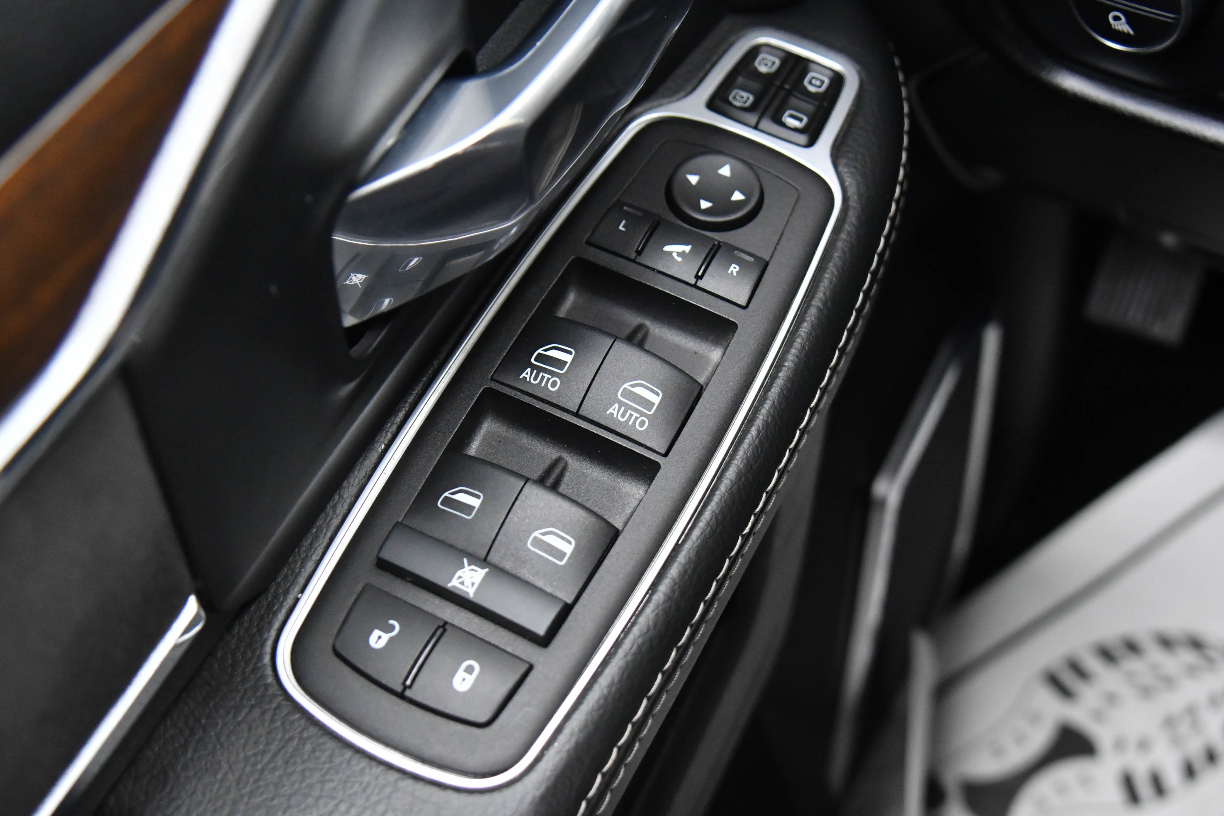 Used 2024 RAM 2500 Laramie image 37