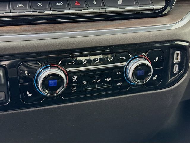 Used 2025 GMC Sierra 1500 SLT image 17