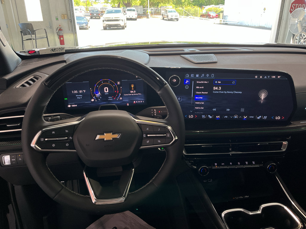 New 2026 Chevrolet Traverse High Country w/ LPO, Floor Liner Package FWD image 18