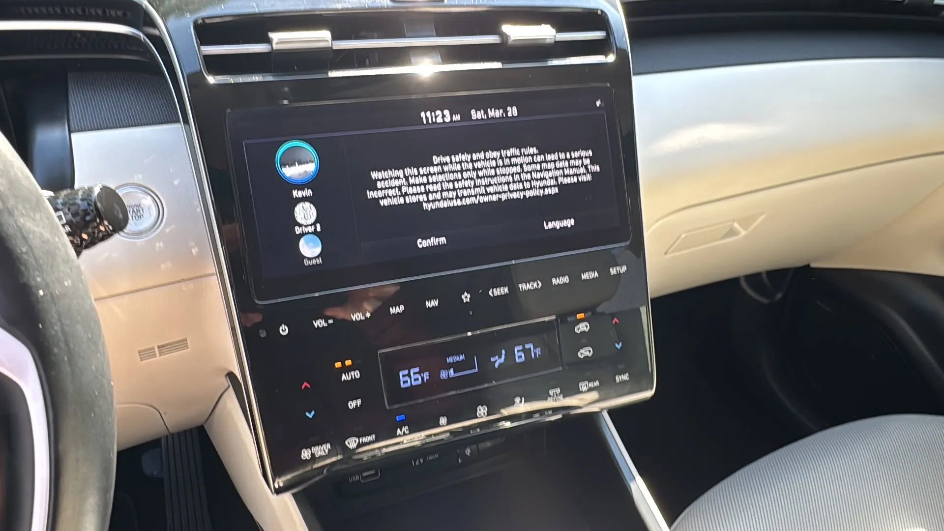 Used 2022 Hyundai Tucson Limited image 15