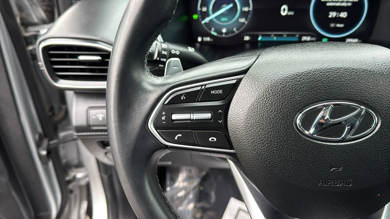 Used 2023 Hyundai Santa Fe SEL Premium image 15