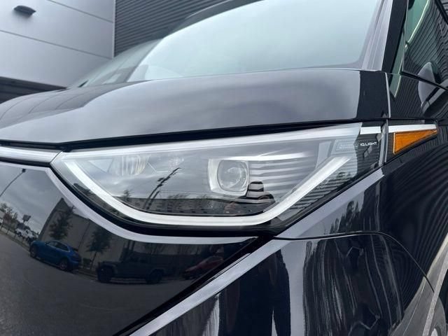 New 2025 Volkswagen ID. Buzz Pro S RWD image 8