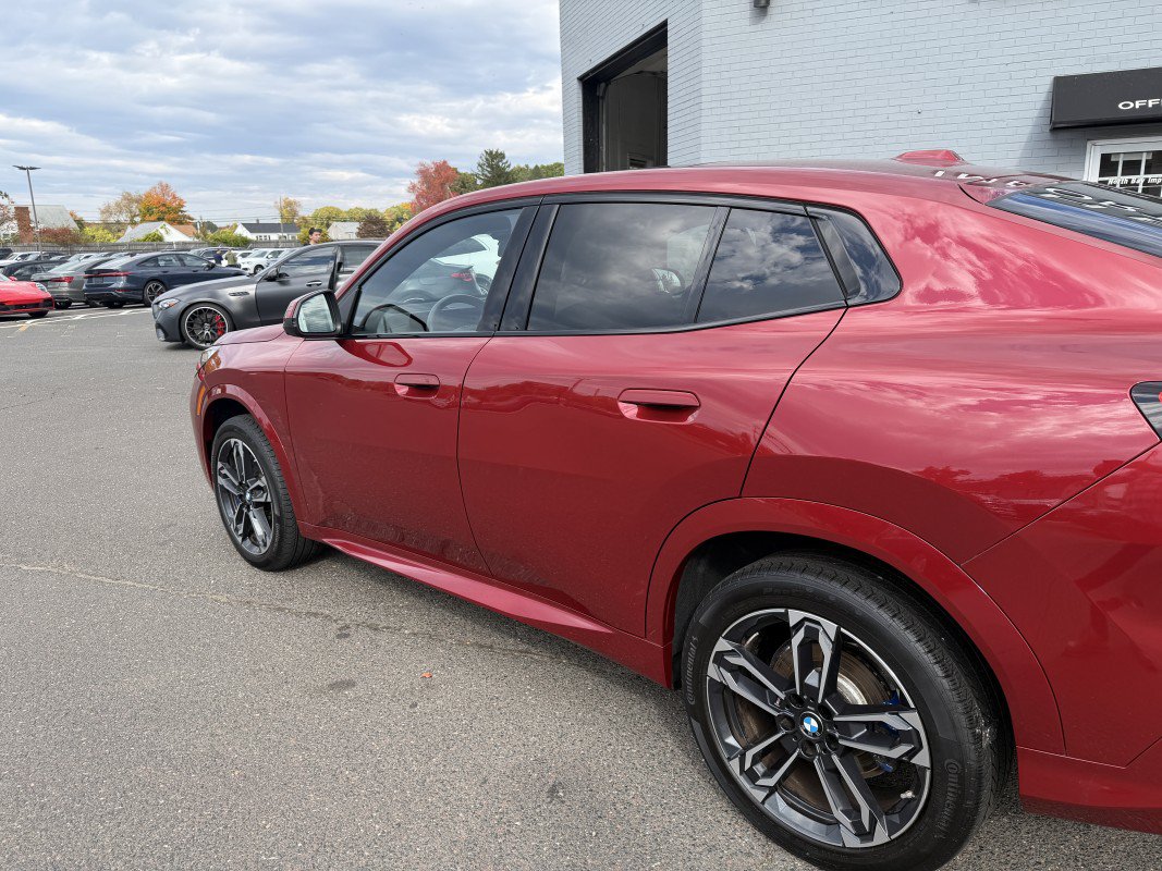 Used 2025 BMW X2 xDrive28i w/ Premium Package AWD/4WD image 11