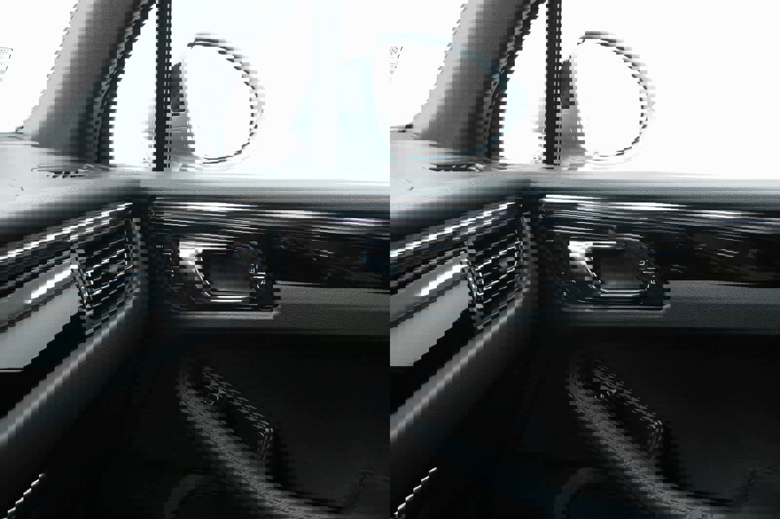 Certified 2026 Porsche Macan image 31