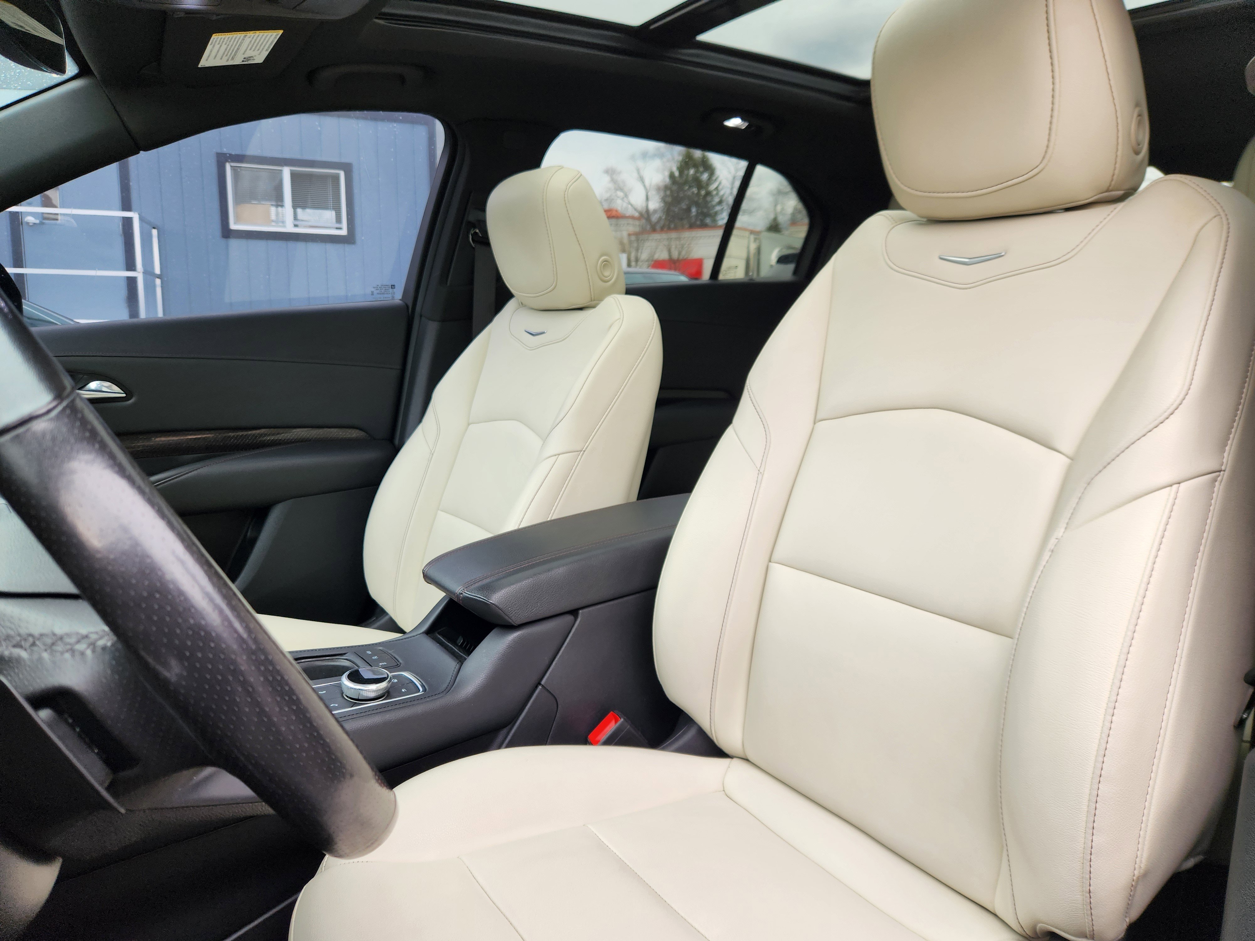 Used 2020 Cadillac XT4 Sport w/ Cold Weather Package image 7