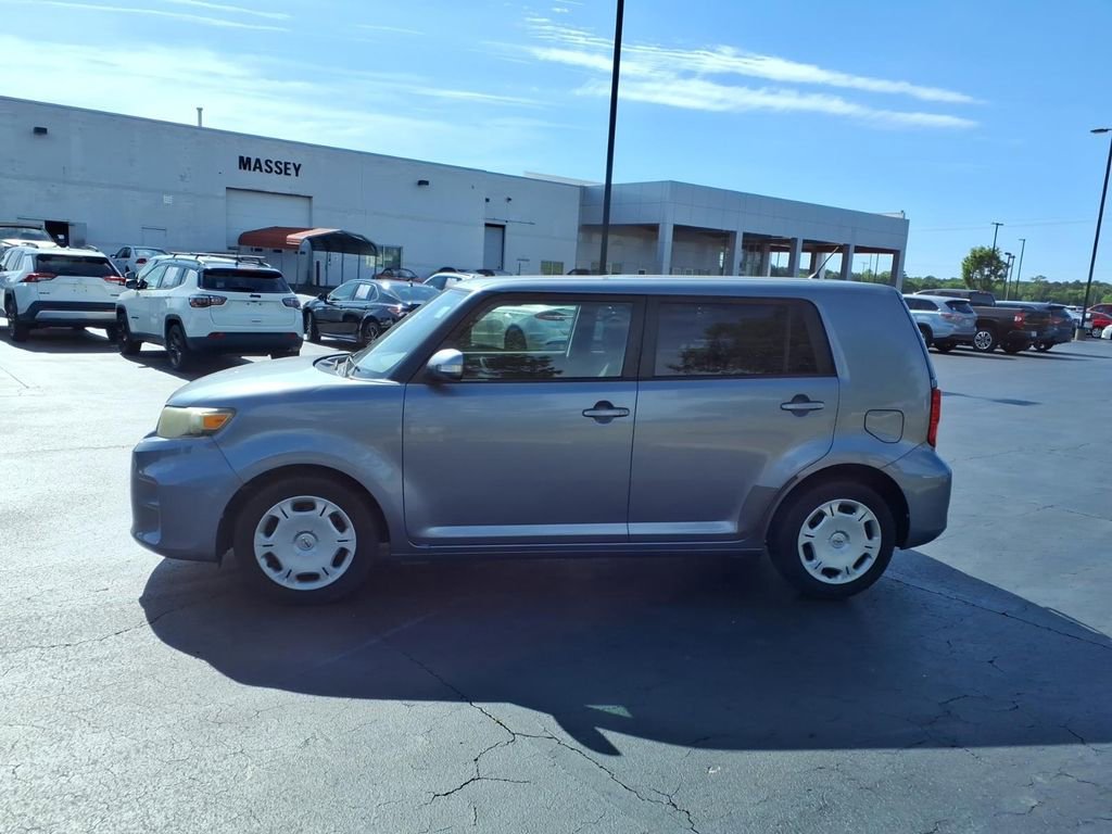 Used 2012 Scion xB FWD image 6