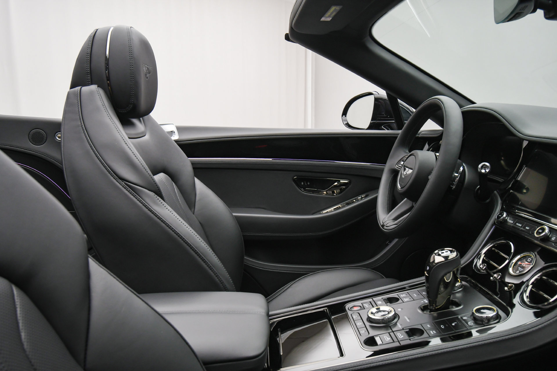 New 2026 Bentley Continental GT AWD/4WD image 44