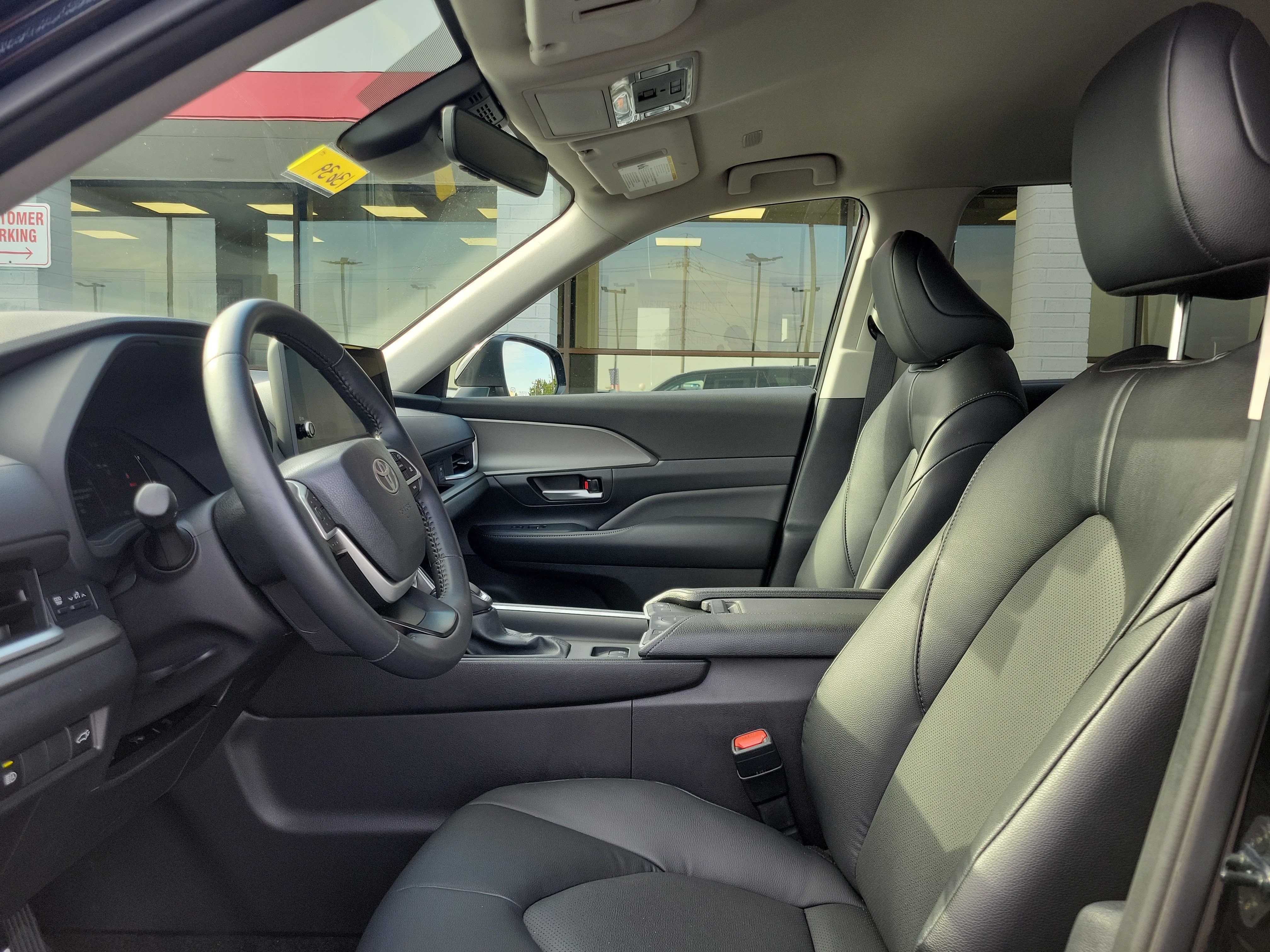 Used 2025 Toyota Grand Highlander AWD image 15