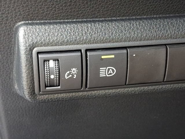 Used 2023 Toyota Corolla SE FWD image 21
