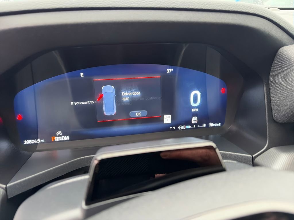 Used 2025 Ford Explorer ST image 24