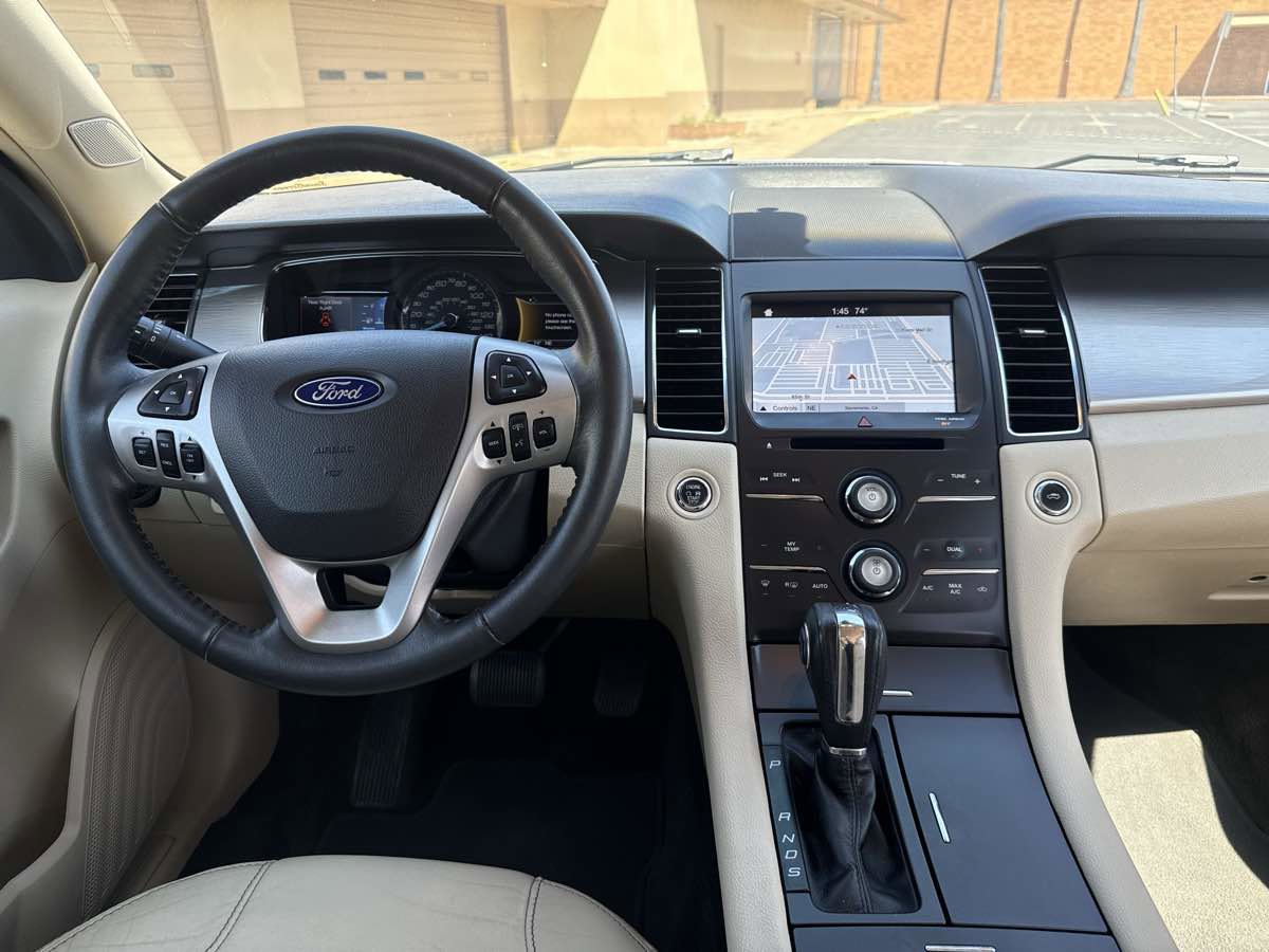 Used 2016 Ford Taurus SEL w/ Equipment Group 201A image 16