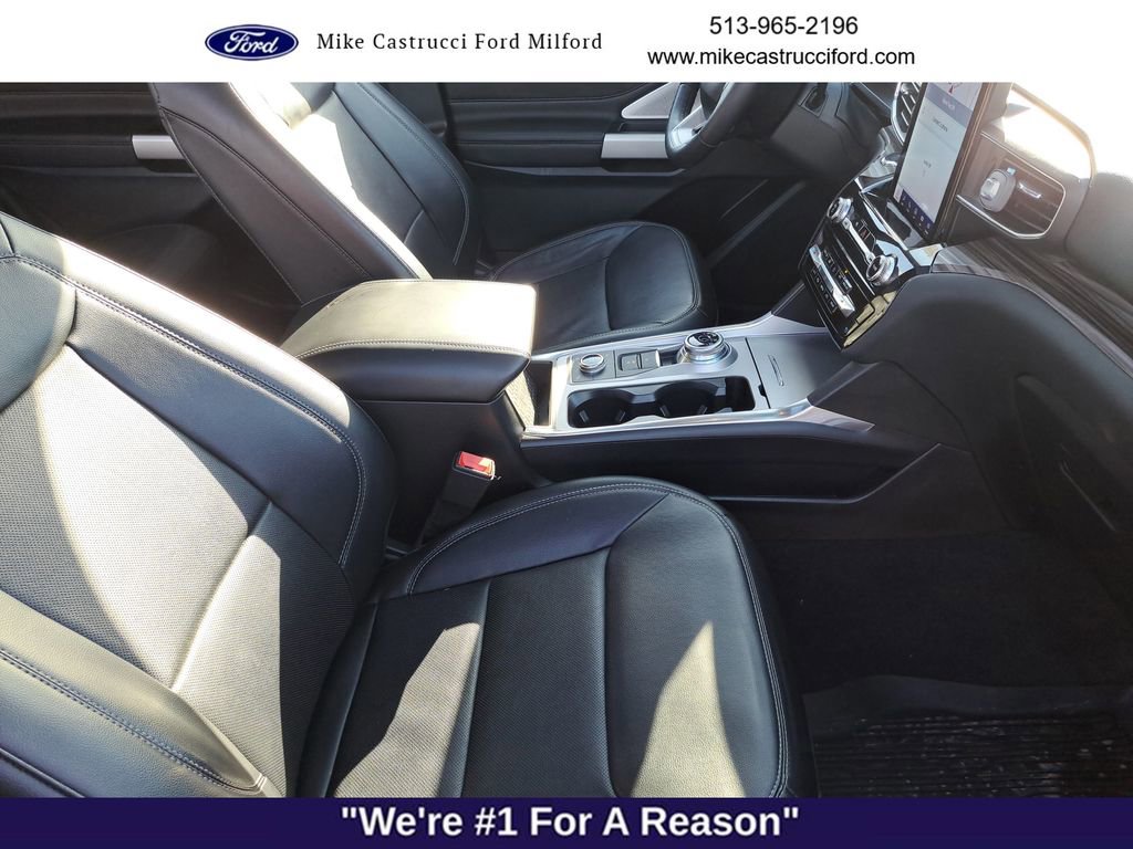 Used 2024 Ford Explorer Limited w/ Limited Technology Package image 27