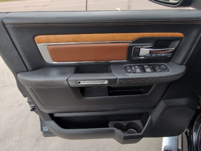 Used 2016 RAM 1500 Laramie Longhorn w/ Convenience Group AWD/4WD image 11