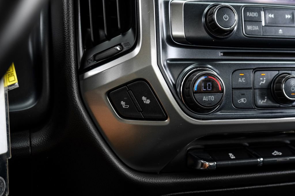 Used 2018 Chevrolet Silverado 1500 LT w/ All Star Edition AWD/4WD image 19