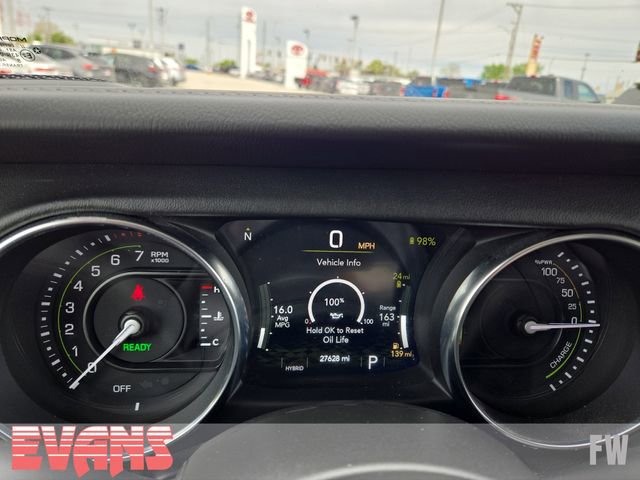 Used 2023 Jeep Wrangler Unlimited Sahara w/ Cold Weather Group AWD/4WD image 5