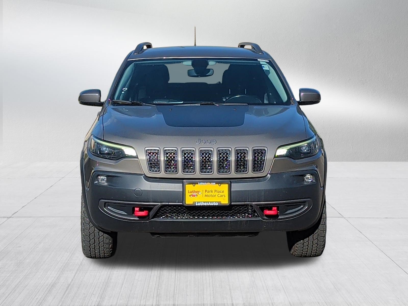 Used 2020 Jeep Cherokee Trailhawk w/ Cold Weather Group AWD/4WD image 2
