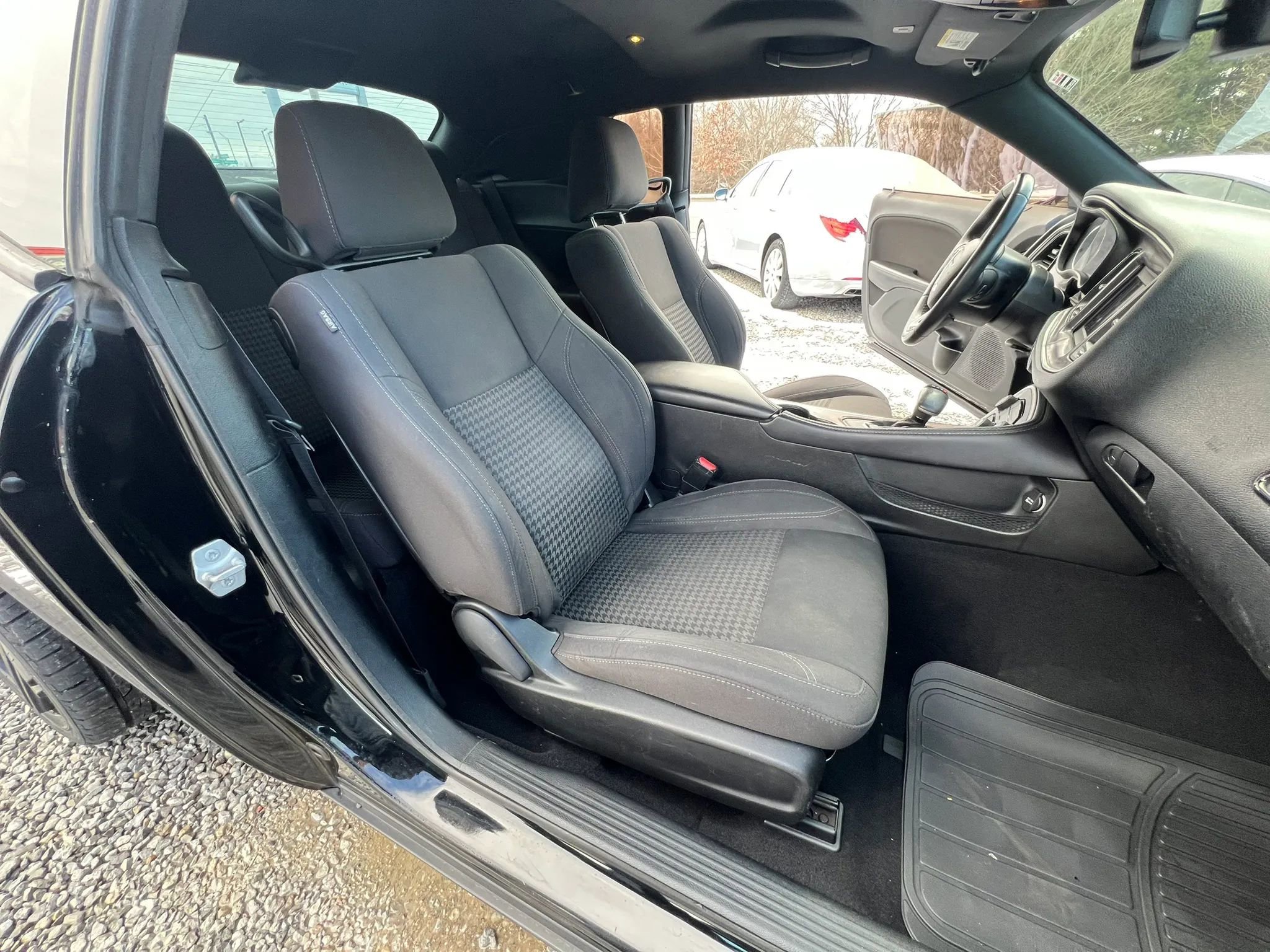 Used 2019 Dodge Challenger SXT image 13