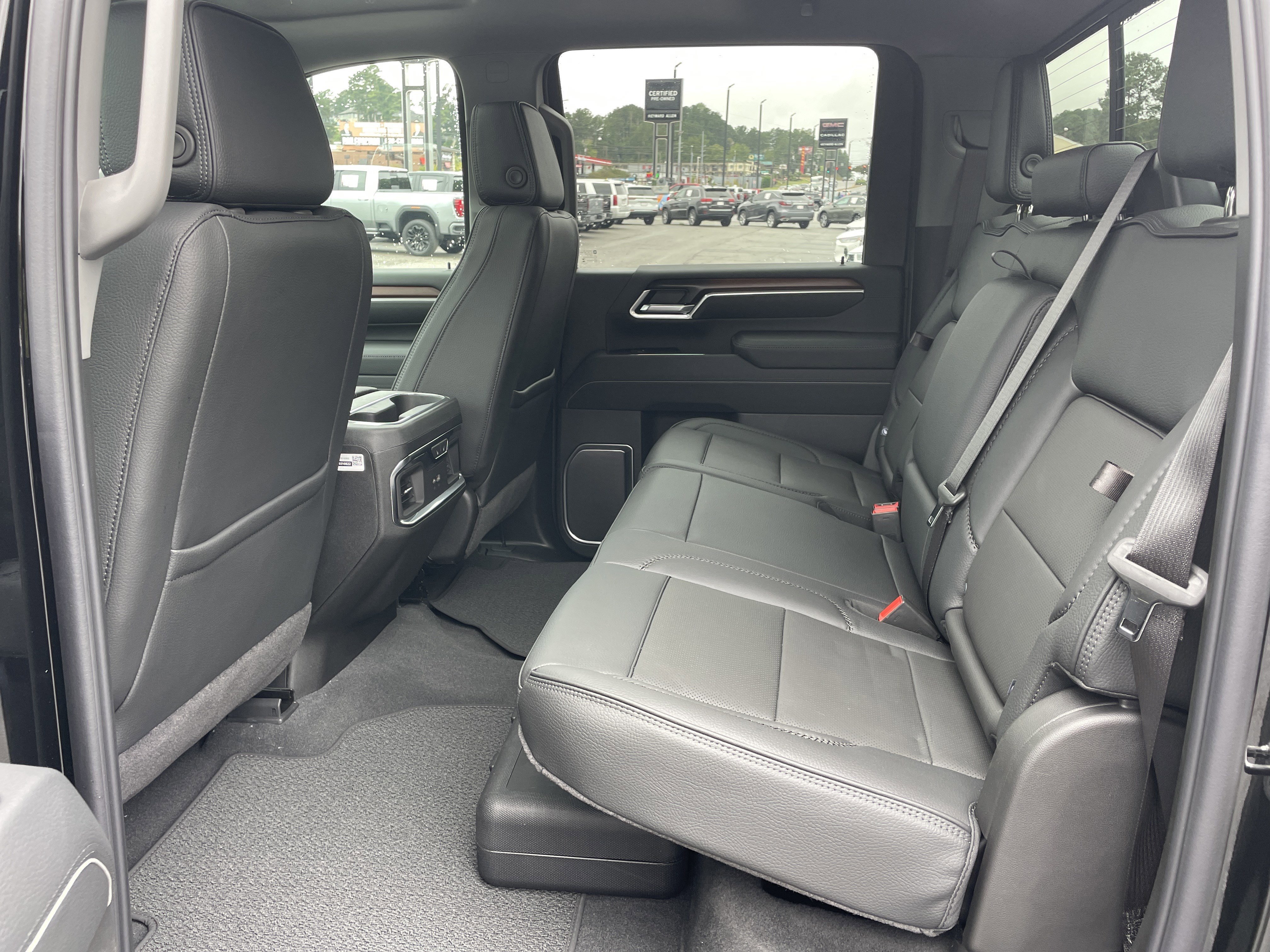New 2026 GMC Sierra 3500 Denali w/ Denali Reserve Package image 14