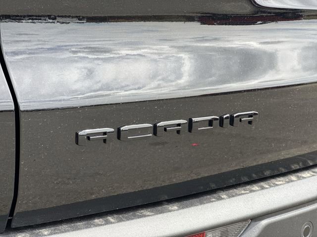 New 2026 GMC Acadia Elevation image 29