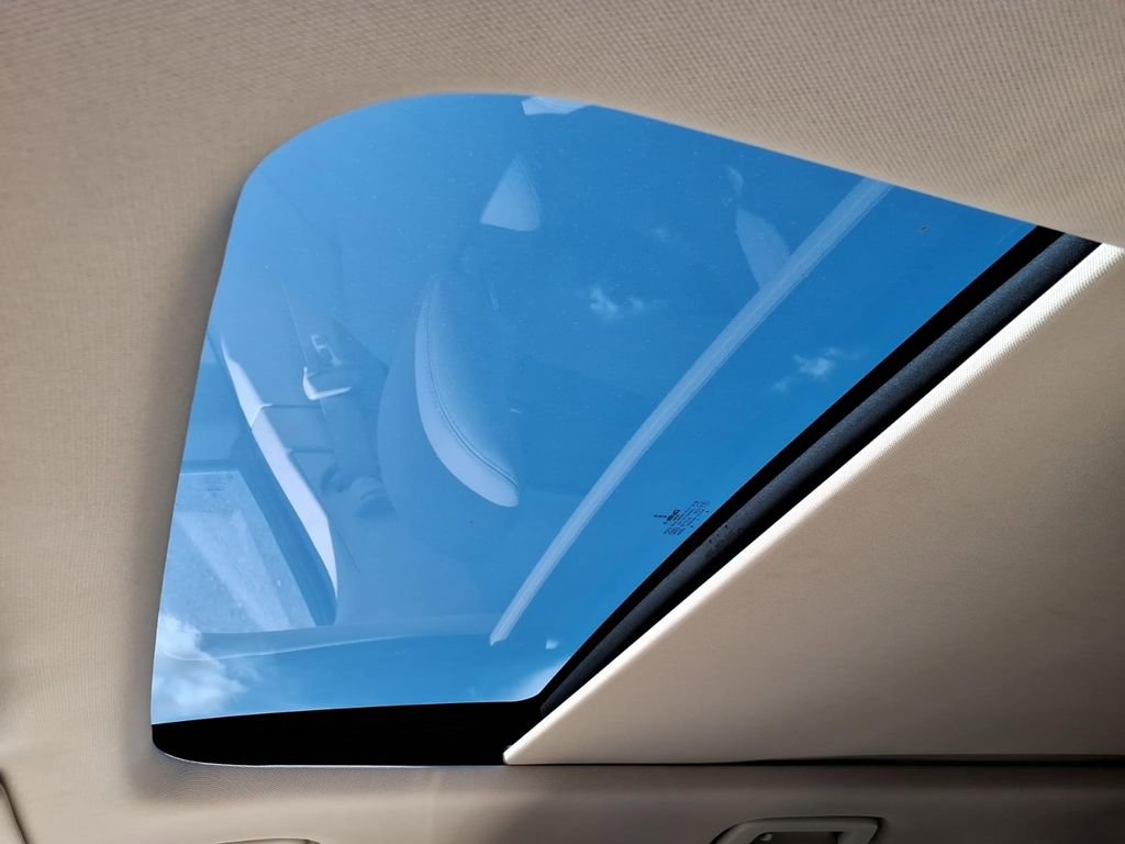 Used 2015 Lincoln MKC Reserve w/ Equipment Group 102A Reserve image 14