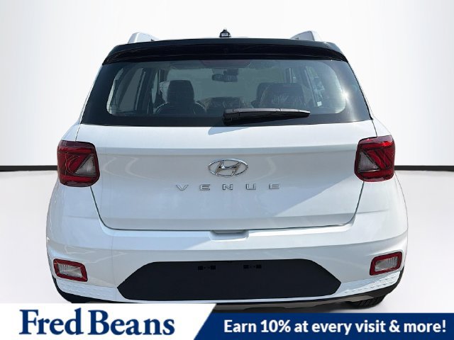 New 2026 Hyundai Venue SEL FWD image 7