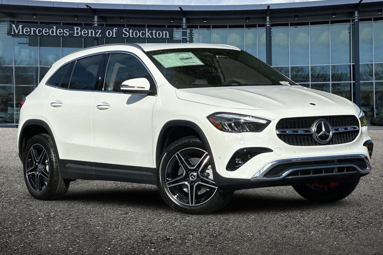 New 2026 Mercedes-Benz GLA 250 4MATIC image 2