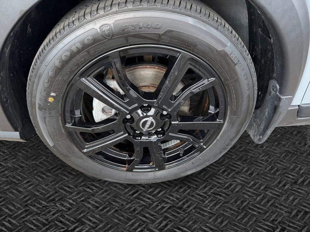 Used 2024 Nissan Kicks SR FWD image 11
