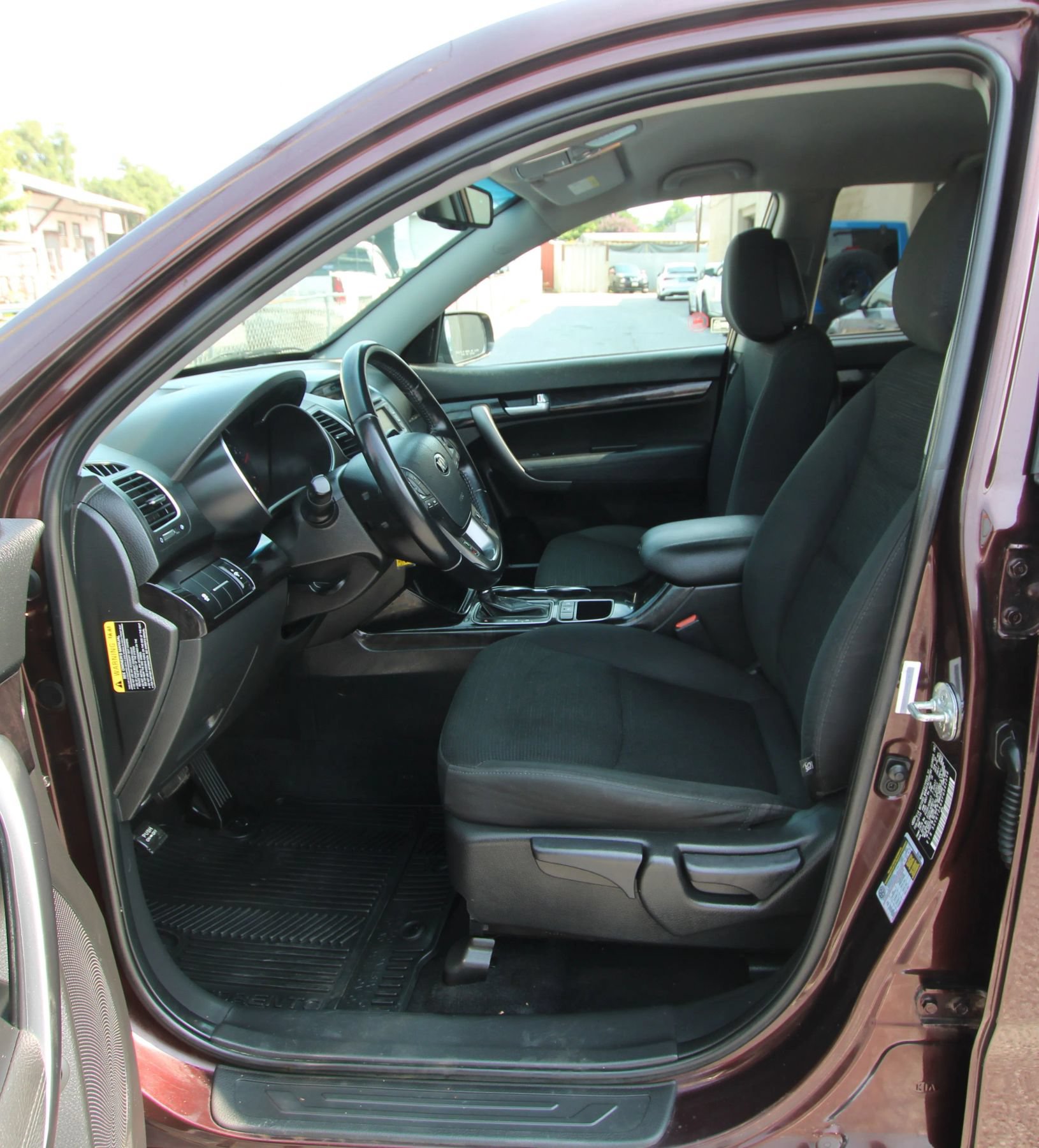 Used 2015 Kia Sorento LX FWD image 9