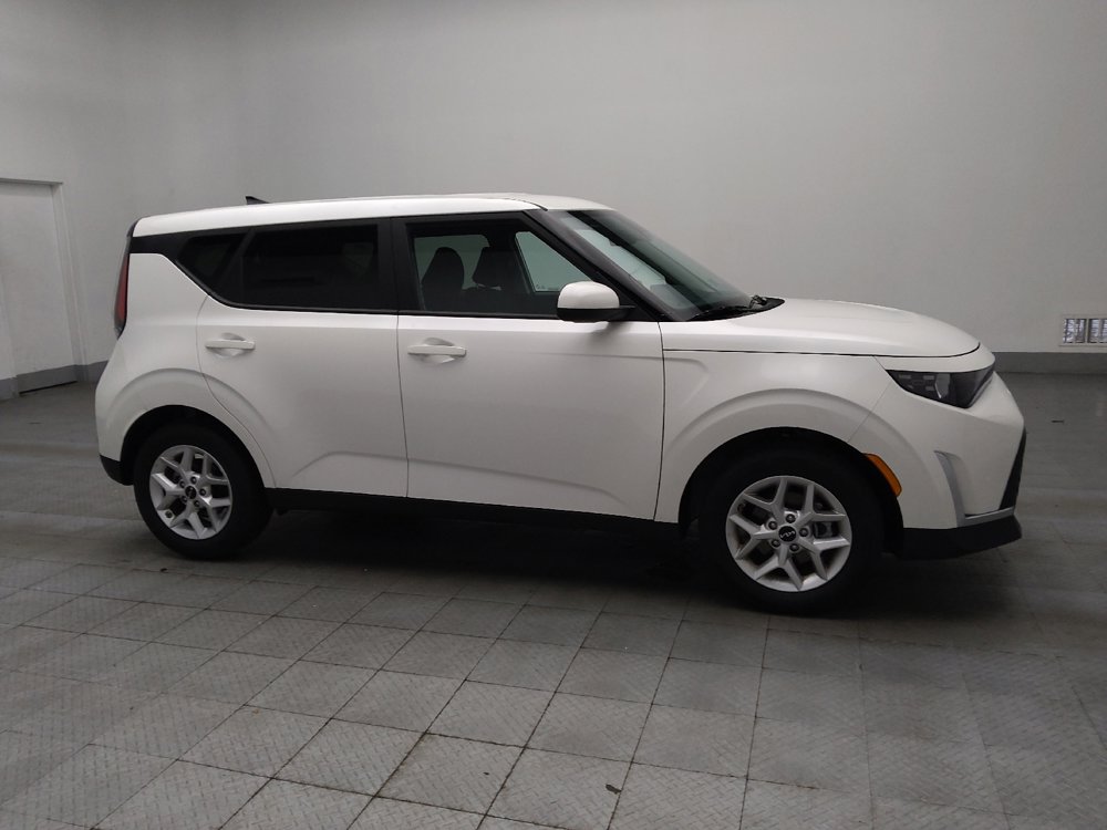 Used 2025 Kia Soul LX w/ LX Technology Package image 11