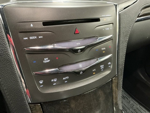 Used 2014 Lincoln MKS AWD w/ Equipment Group 101A image 22