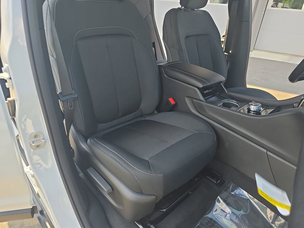 New 2026 Jeep Grand Cherokee L Laredo AWD/4WD image 10
