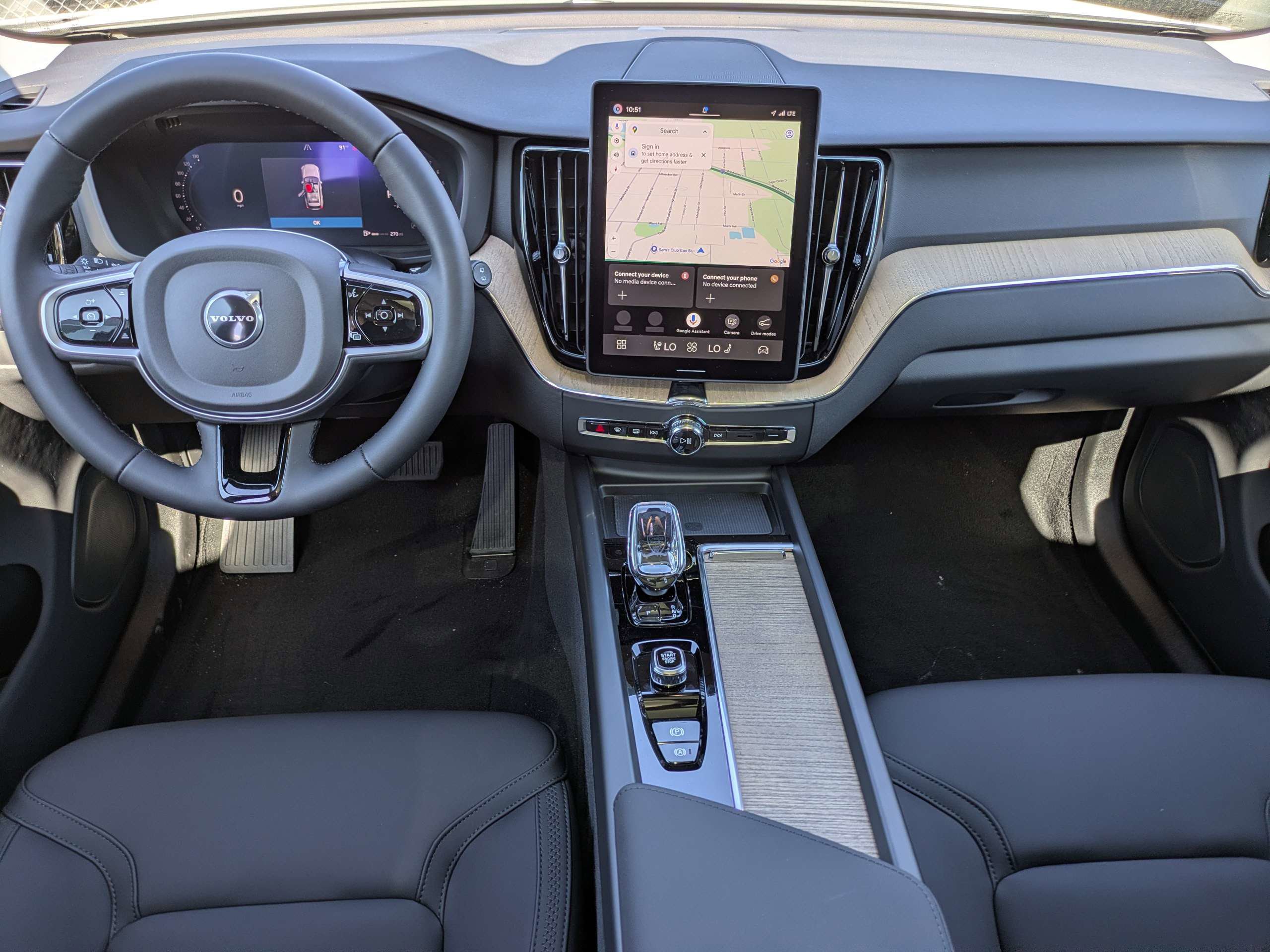 New 2026 Volvo XC60 B5 Plus w/ Protection Package Premier image 16