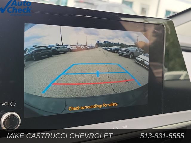 Used 2024 Toyota Prius LE FWD image 16