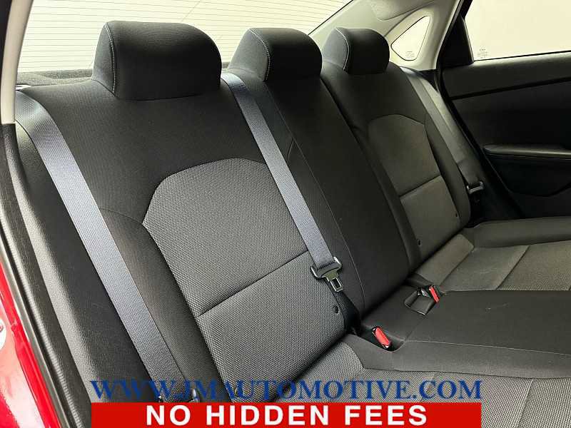 Used 2022 Kia Forte LXS image 18