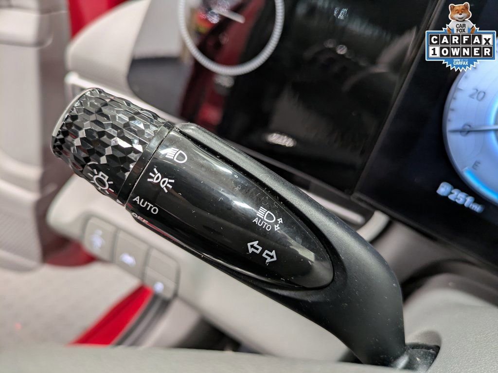 Used 2023 Hyundai Elantra SEL w/ Convenience Package image 20