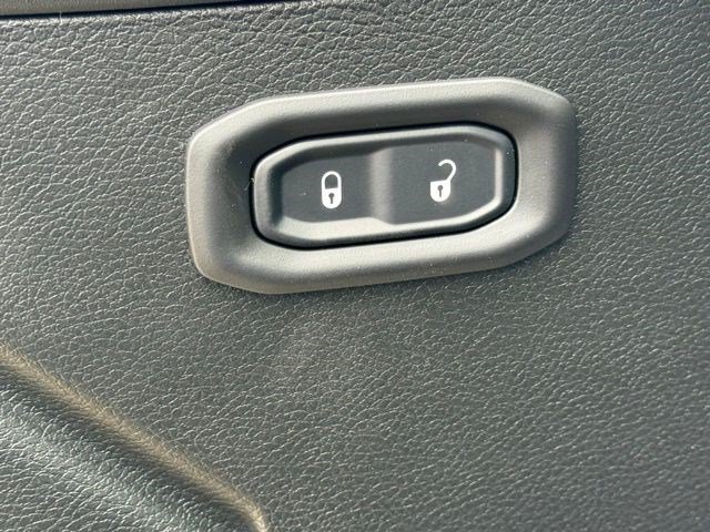 New 2026 Jeep Gladiator Sport AWD/4WD image 11