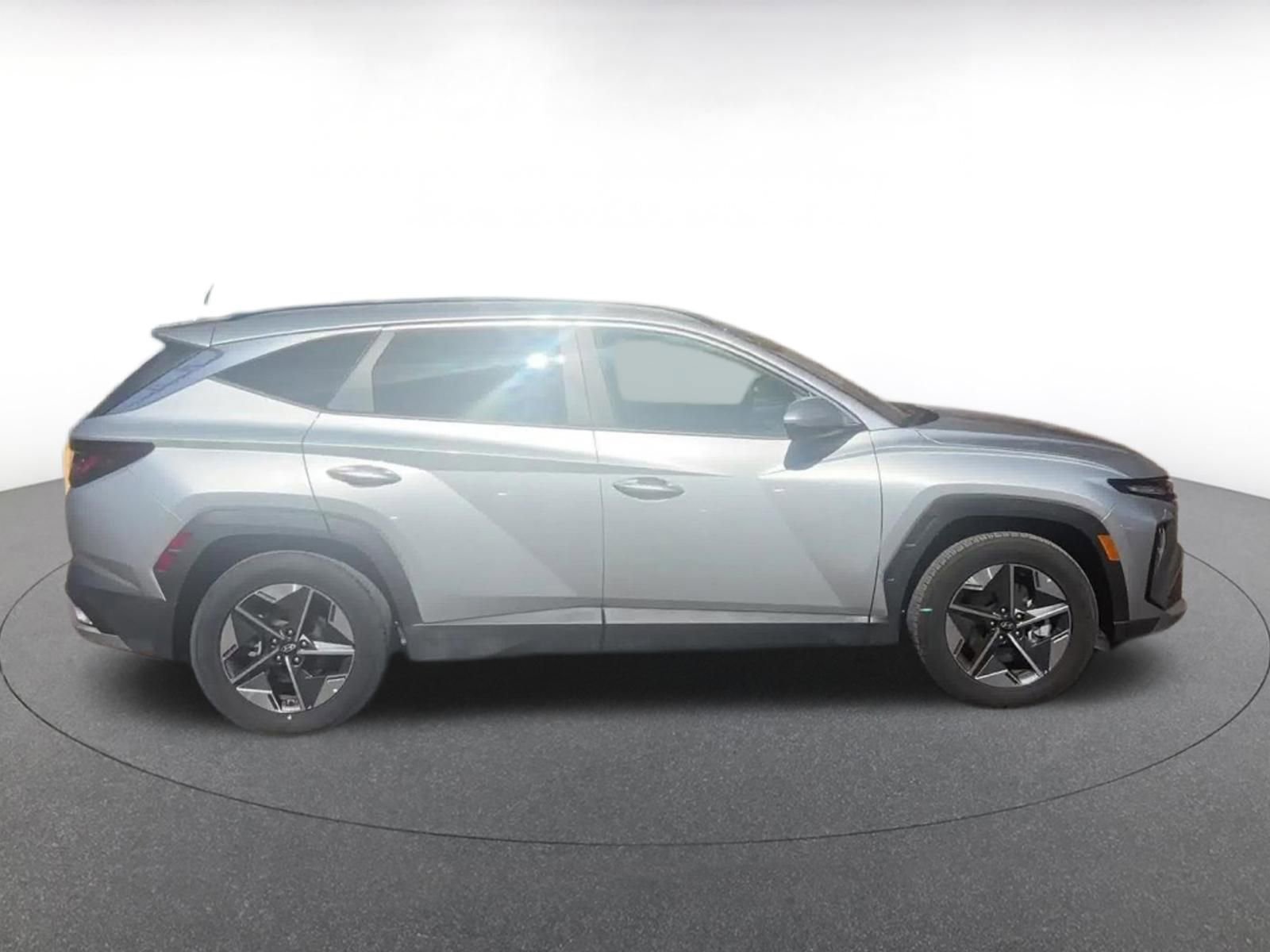 Used 2025 Hyundai Tucson SEL FWD image 15