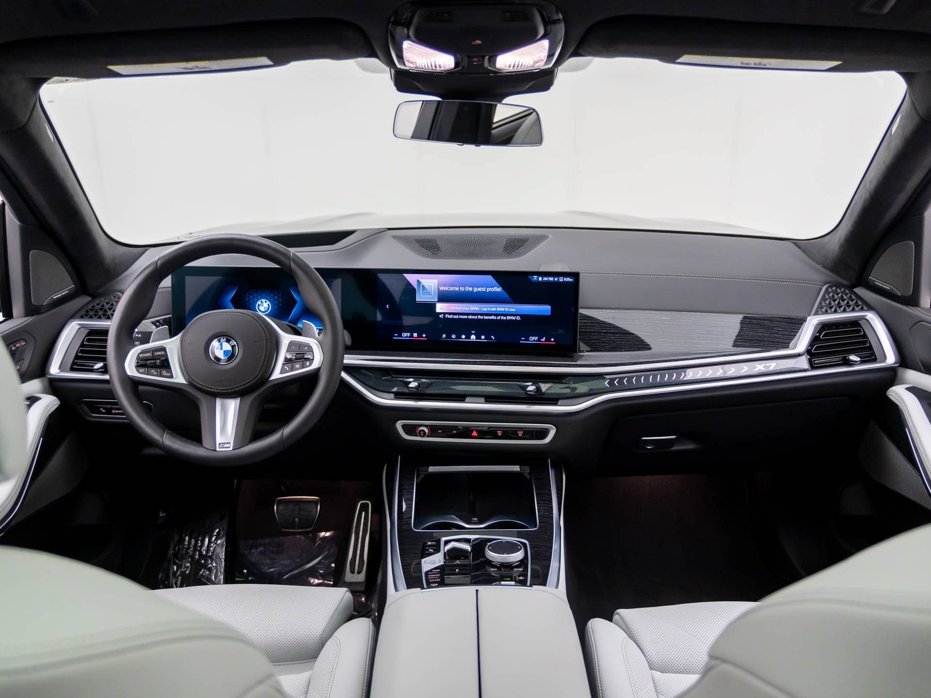 Certified 2026 BMW X7 xDrive40i w/ M Sport Package AWD/4WD image 10