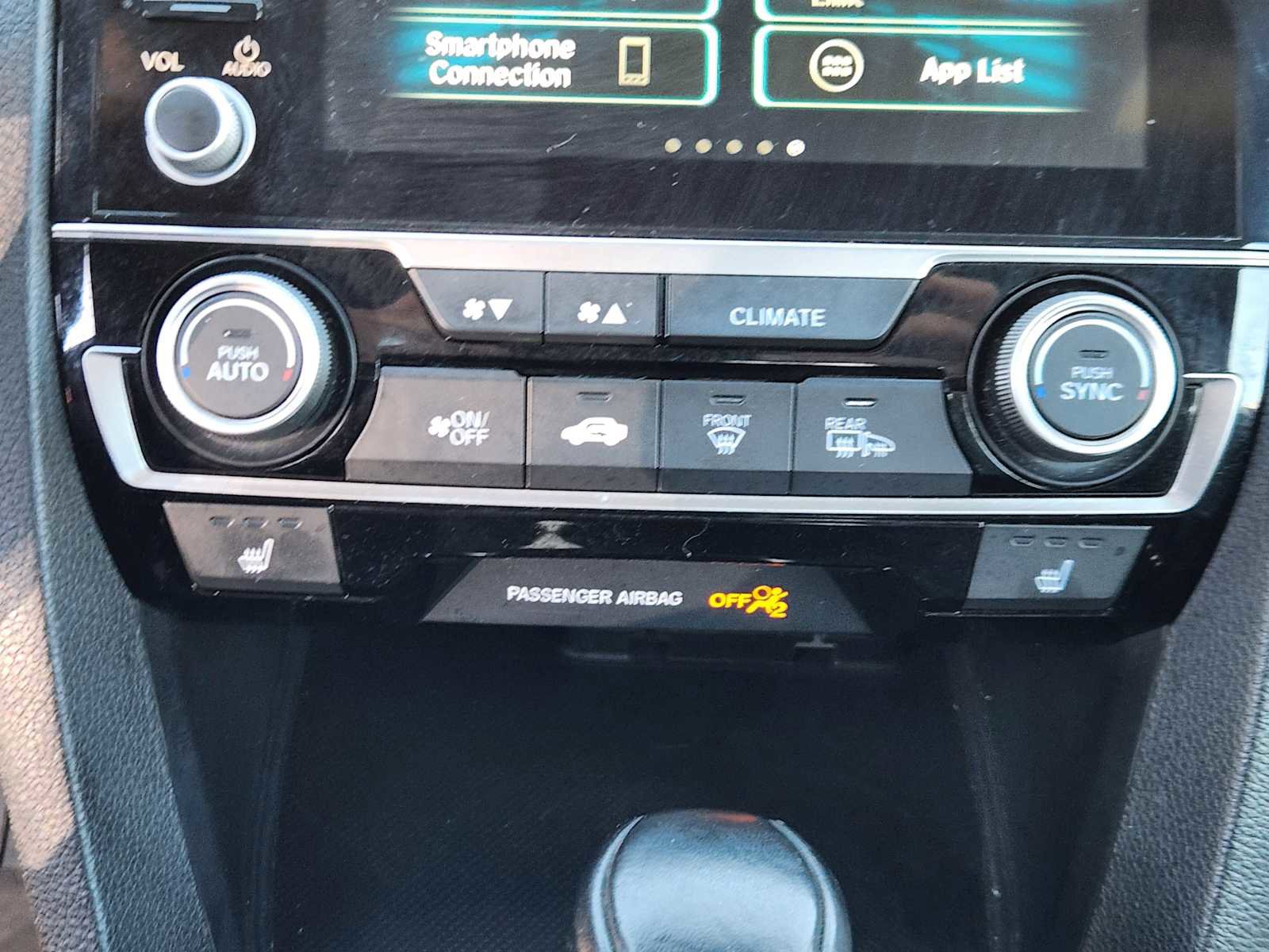 Used 2019 Honda Civic Touring image 22