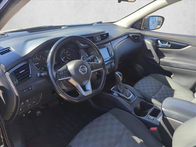 Used 2021 Nissan Rogue Sport SV image 11
